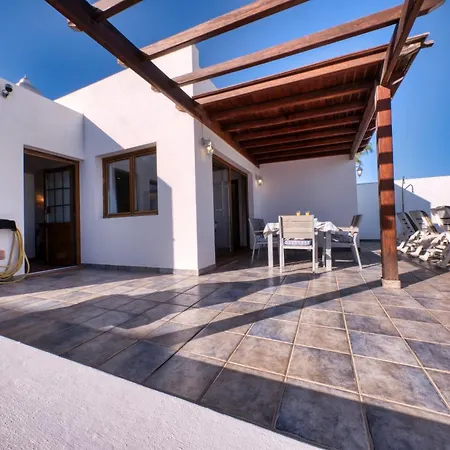 - Lava And Sea - Pool, Bbq And Sea View By Lanzarote Casa de Férias *