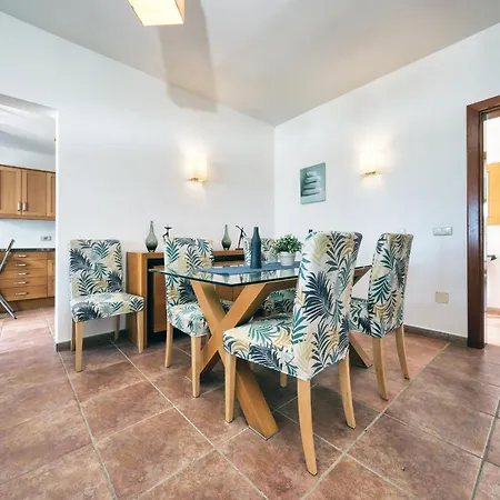 Casa de Férias - Lava And Sea - Pool, Bbq And Sea View By Lanzarote