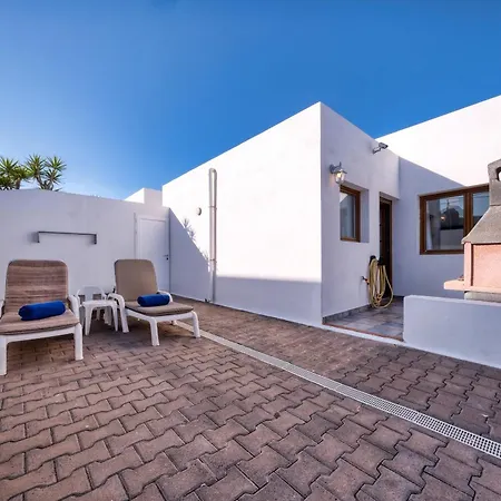 Casa de Férias - Lava And Sea - Pool, Bbq And Sea View By Lanzarote